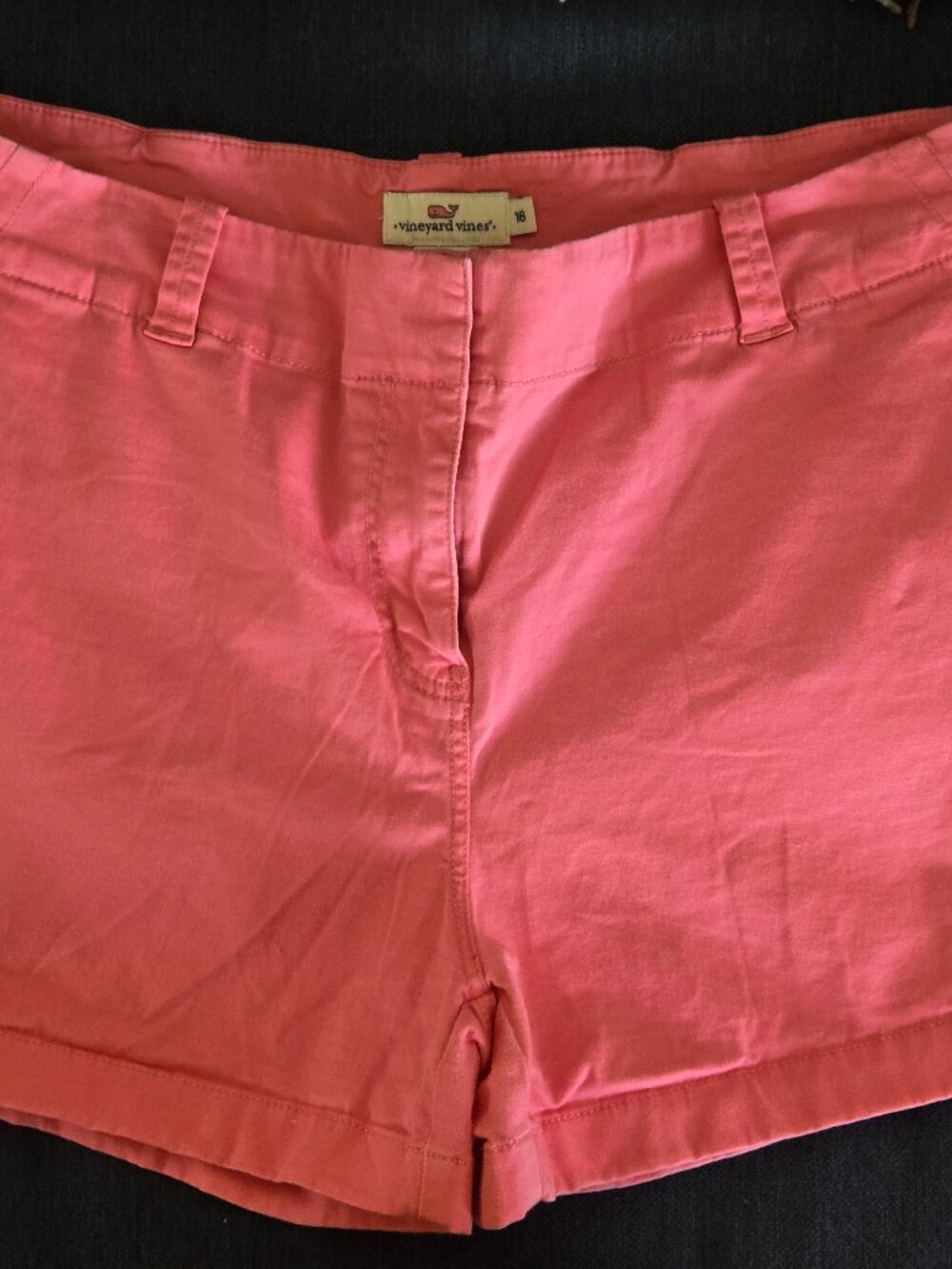 Vineyard Vines Women’s Stretch Shorts – Size 16 – Coral Pink